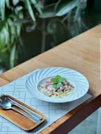 ภูมิใจเสนอ poomjai saner café & coworking