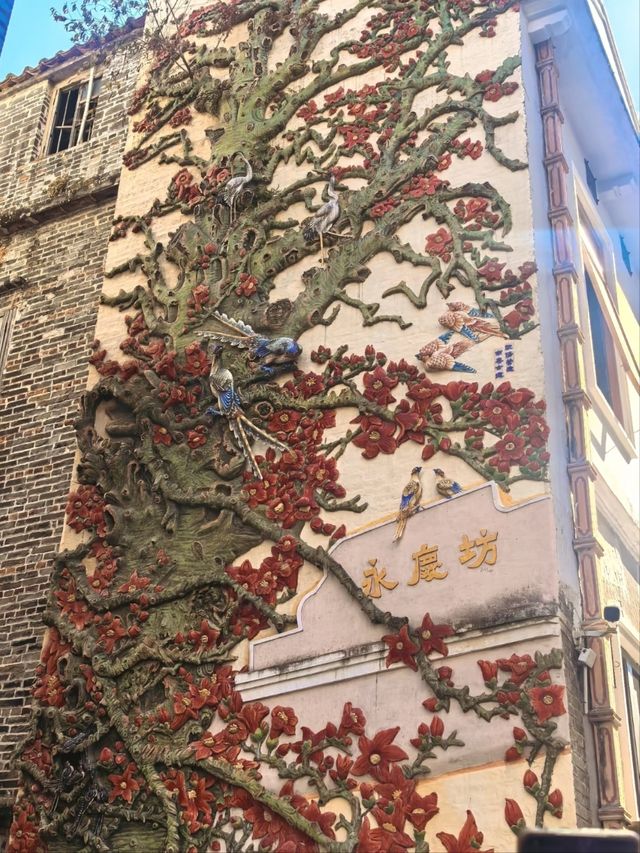 Yongqing Fang (永庆坊) – A Cultural Revival in Guangzhou
