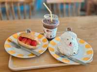 คาเฟ่ริมทะเลชะอำ ฟีลมินิมอลเกาหลี