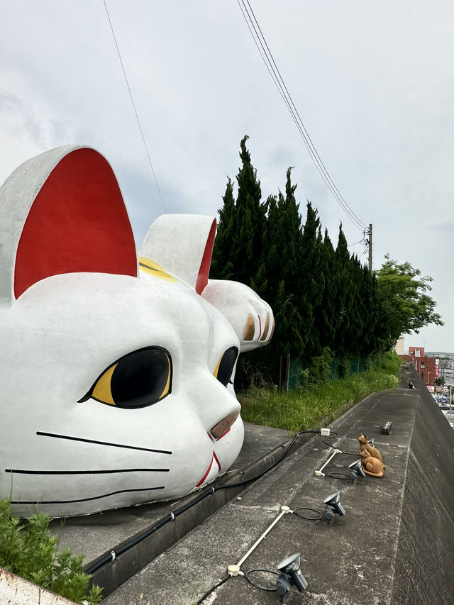 【愛知】巨大まねきねこ とこにゃん