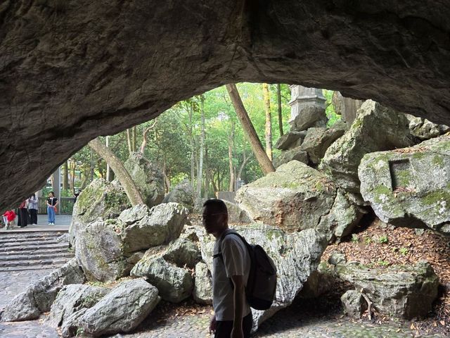 📍【杭州靈隱寺一日遊】千年古剎靜心之旅！🌿🙏