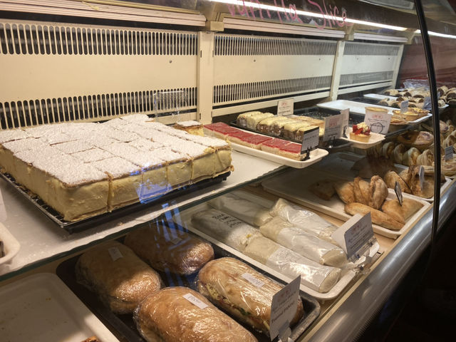 마녀배달부키키의 모델이 된 Ross Bakery Café