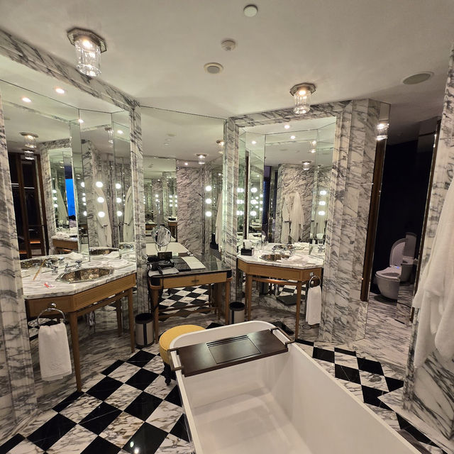 香港瑰麗酒店 (Rosewood Hong Kong)
