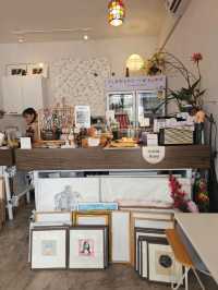 Flowers in the Window cafe | ลาดพร้าว