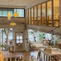 Daisycafebkk 2nd floor cafe (วิภาวดี ซอย 5)