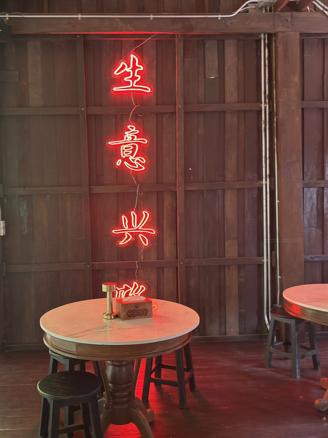ร้านติ่มซำเปิดใหม่ในหมู่บ้านแม่กำปอง