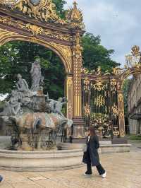 Glowing in Gold - the Golden Jewel Gates