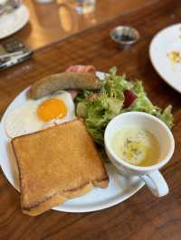 Garden House Cafe Kamakura: A Breakfast Oasis Where Nature Meets Nourishment