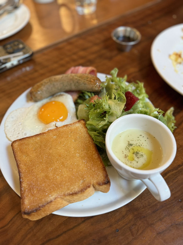 Garden House Cafe Kamakura: A Breakfast Oasis Where Nature Meets Nourishment