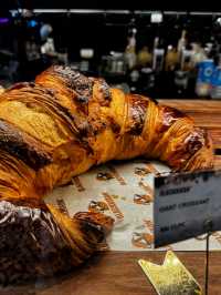 Giant Croissant & Chill Vibes at BlackBixon Café