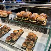 【スペイン/マドリード】地元民にも深く愛される、歴史と味が集まる美食市場「サン・ミゲル市場」