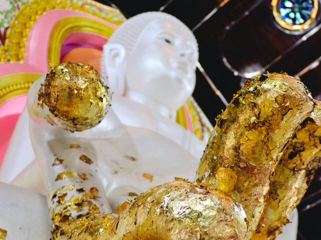 วัดพระพุทธแสงธรรม