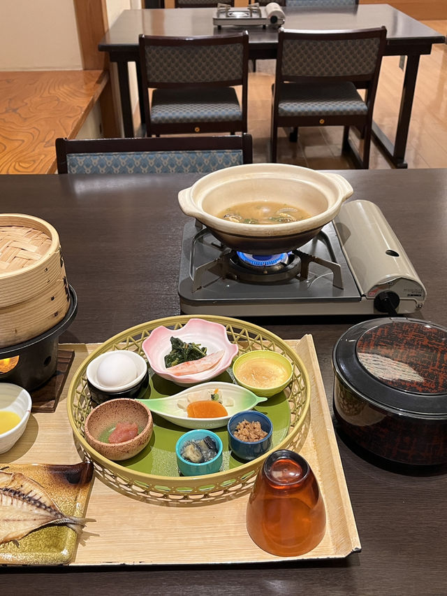 ♨️和風溫泉+正宗一泊二食🍱                  1千蚊就搞掂⁉️
