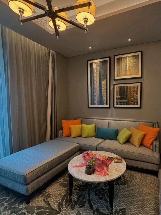 🌟 Sindhorn Midtown Hotel Bangkok – Where Style Meets Skyline 🌆✨