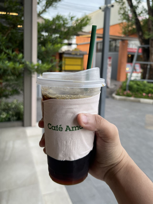 แบล็คคอฟฟี่สุดเข้มข้นที่คาเฟ่อเมซอน ☕️