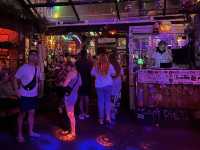 【Szimpla Kert｜シンプラ・ケルト｜ブダペストの“廃墟バー”元祖】