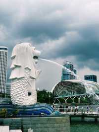 When in Singapore… Say Hi to the Spitting Lion