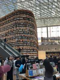 📚도심 속 힐링 공간, 서울 코엑스 별마당 도서관의 매력🌟