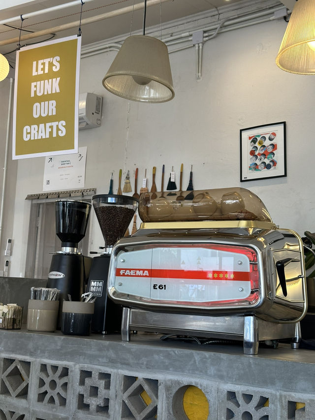 IS.SA.RA Coffee Space