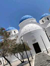⛪ Europe 🌍 Chasing Blue Domes: Santorini’s Famous Churches on a Budget 🇬🇷💙