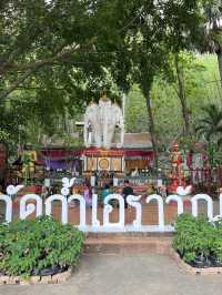 Wat Tam Erawan Cave Temple➡️Explore Isan