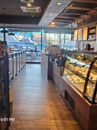 ☕ รีวิว Starbucks แหลมทองบางแสน – มัทฉะหอม