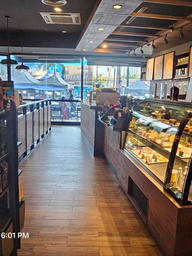 ☕ รีวิว Starbucks แหลมทองบางแสน – มัทฉะหอม