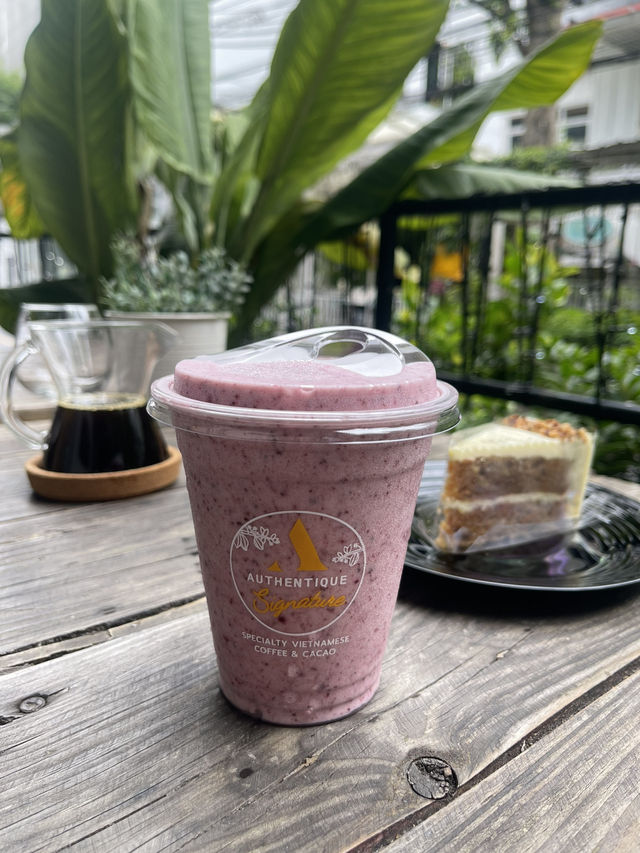 Authentique Vietnamese Specialty Coffee📍Silom