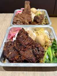 This Dongbei Braised Meat Stall at NEX Serves 400g Pork Sets from $6.90