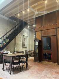Ban Kheng Cafe, Vintage Charm by the Melaka River