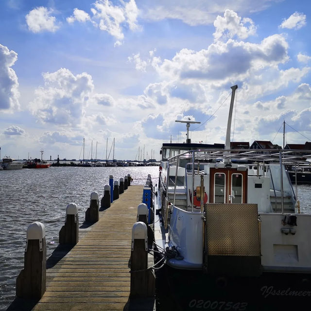 🌊🎣 Volendam Summer Escape: A Postcard-Perfect Dutch Fishing Village  