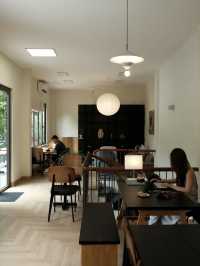 Allure Café Bar 