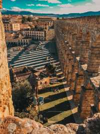 Timeless Arches Under the Sun – Afternoon at the Segovia Aqueduct