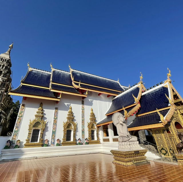 วัดบ้านเด่น - สถาปัตยกรรมงดงามแห่งเชียงใหม่