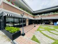 Savor the Sweet Life at Luxcious Café