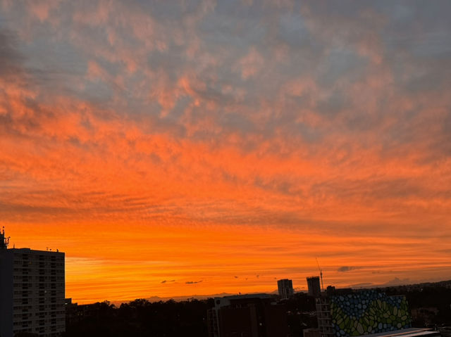 紅通通的夕陽