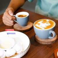 Ams&Dam Cafe