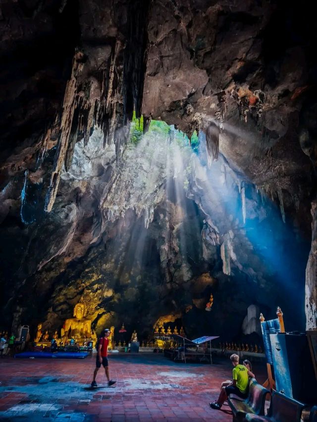 ถ้ำเขาหลวง เพชรบุรี