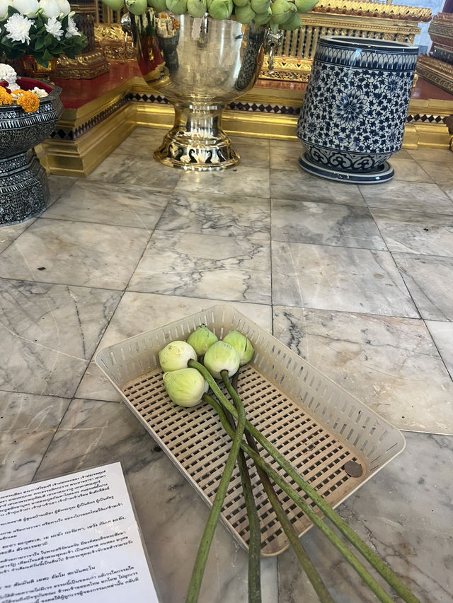 พาขอขมากรรมวัดสุทัศน์ กรุงเทพ