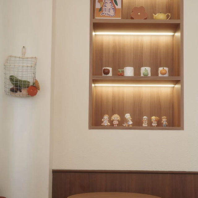 Ilavin Cafe – ความเรียบง่ายที่ละมุนใจ คาเฟ่เล็ก ๆ 