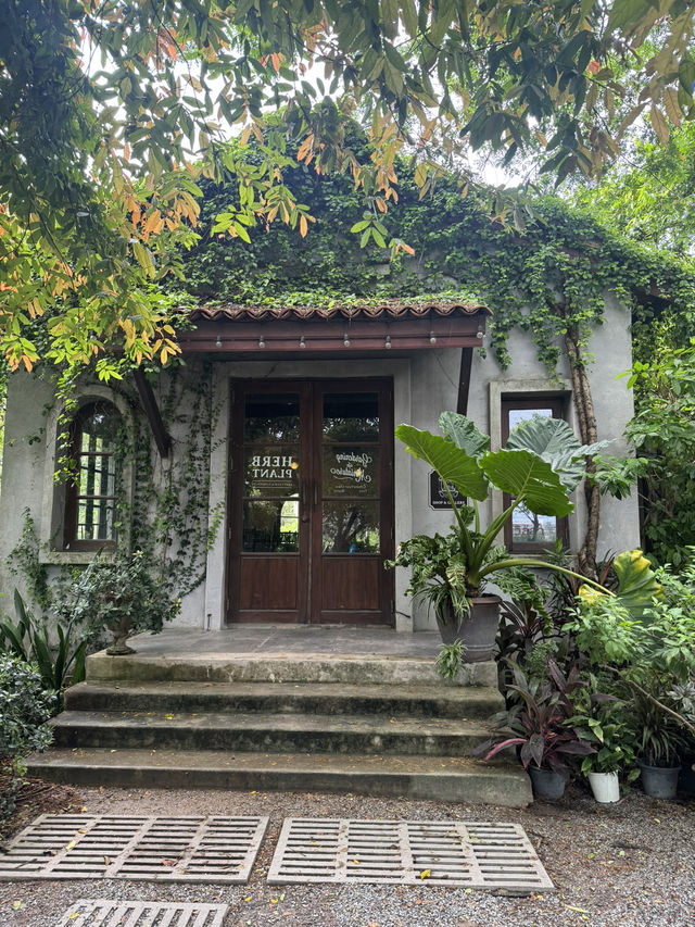 🌿 รีวิว: A’ La Campagne Pattaya