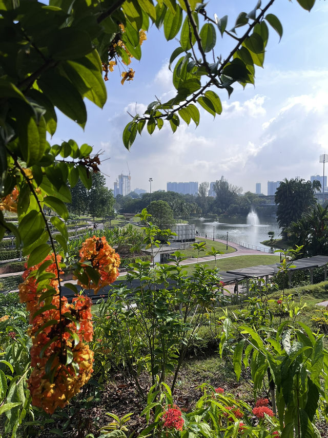 Taman Tasik Permaisuri: Serene Escape in Nature’s Embrace