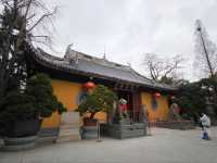 Longhua Temple 