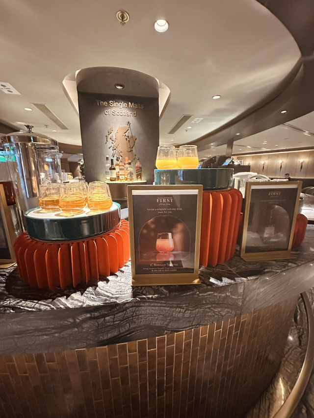 Pre-Flight Bliss: Plaza Premium First Lounge Experience at HKIA Pre-Flight Bliss: Plaza Premium First Lounge Experience at HKIA