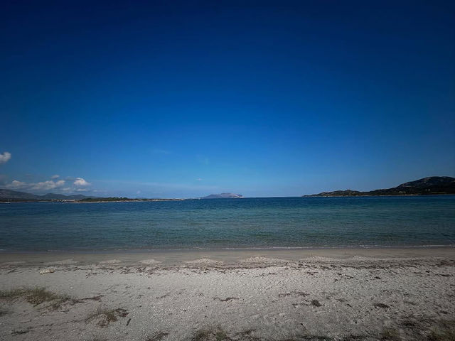 Where Turquoise Waters Meet Tranquil Shores