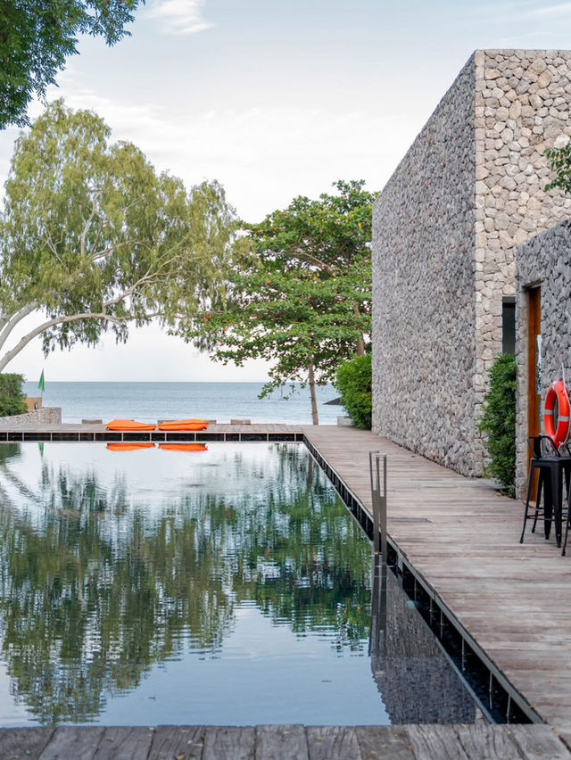 🏡 แนะนำที่พัก “Tolani Resort กุยบุรี” 🌿