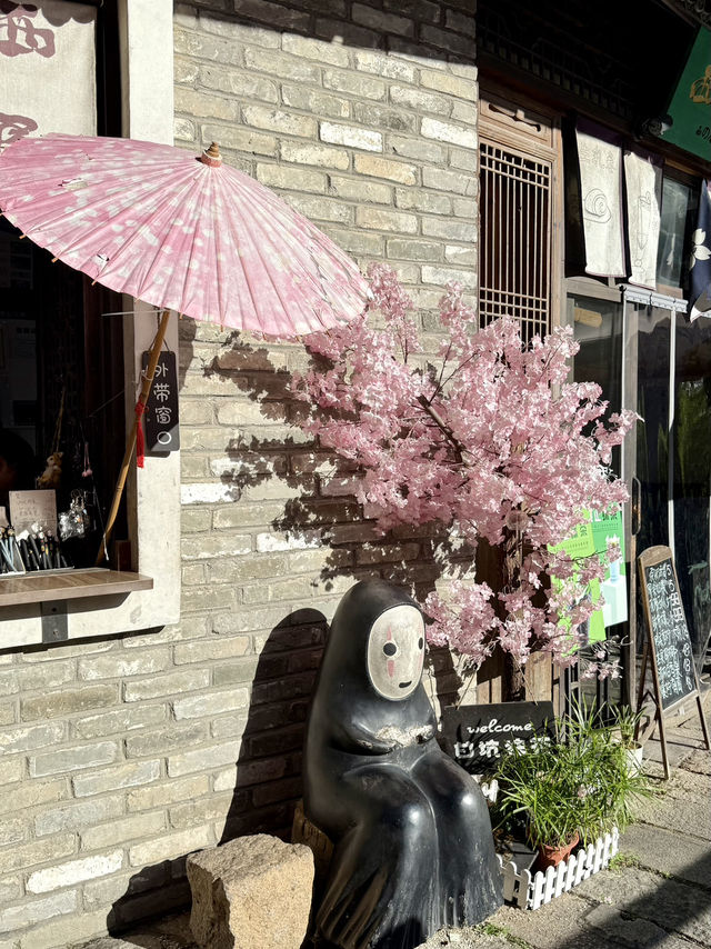 A scorching hot summer day in Gankeng Ancient Town