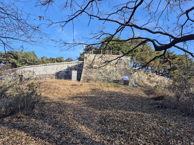 Sangdang Sanseong Fortress 상당산성 Sangdang Sanseong Fortress 상당산성