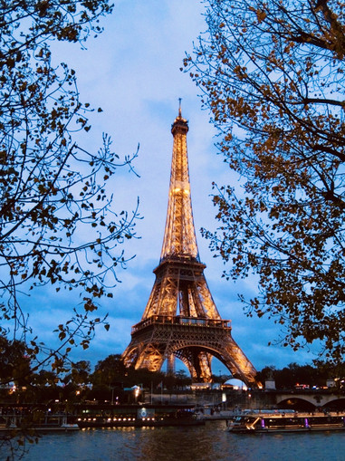 エッフェル塔の早朝の雰囲気：人混みなし、絶景独り占め！ | Trip.com パリ