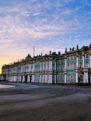 에르미타주 미술관 (Hermitage Museum) 。